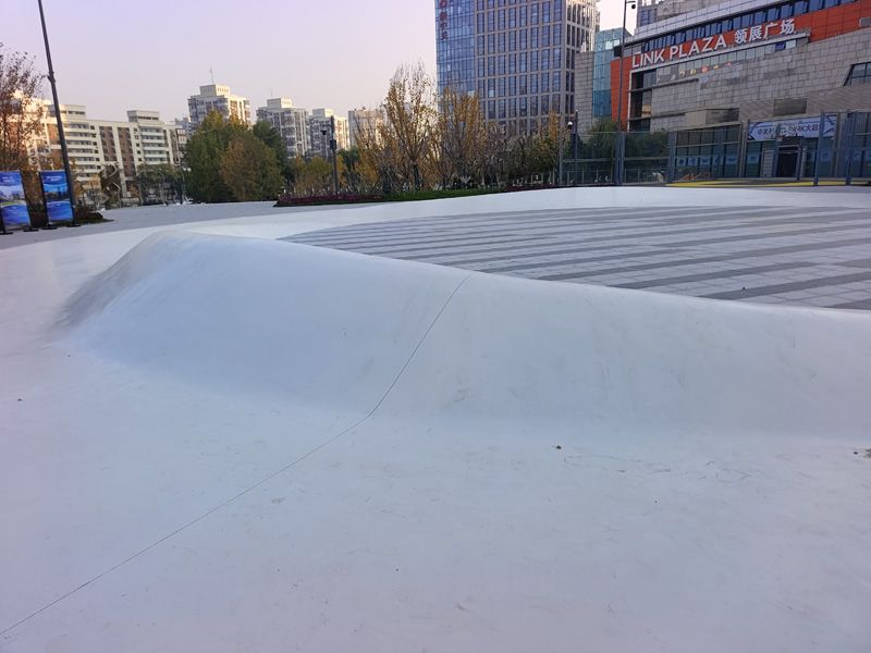 极限运动场地